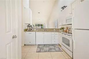 3505 Avion Woods Ct, Naples, FL 34104 - Photo 12