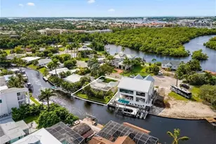1765 Harbor Ln, Naples, FL 34104 - Photo 4