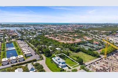 1972 Frederick St, Naples, FL 34112 - Photo 4