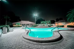 576 Retreat Dr, Naples, FL 34110 - Photo 32