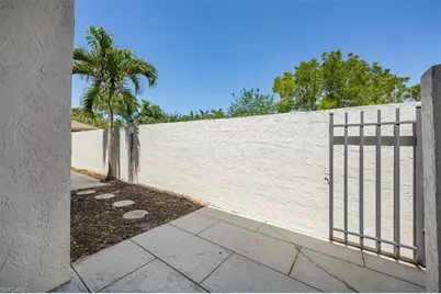 576 Retreat Dr #101, Naples, FL 34110 - Photo 20