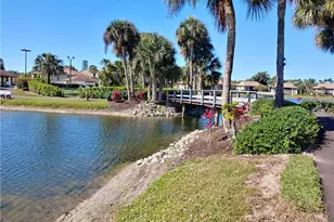 576 Retreat Dr, Naples, FL 34110 - Photo 28