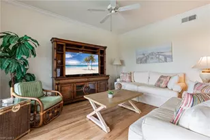 7515 Stoneybrook Dr, Naples, FL 34112 - Photo 2