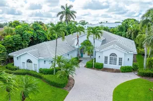 250 S Golf Dr, Naples, FL 34102 - Photo 2