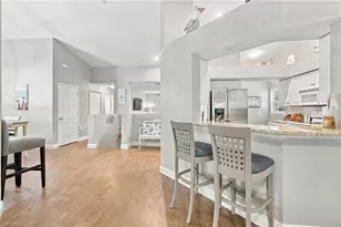 325 Dover Pl, Naples, FL 34104 - Photo 4