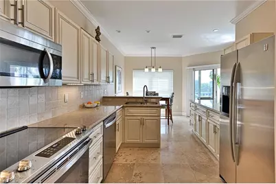 175 Barefoot Cir, Bonita Springs, FL 34134 - Photo 16