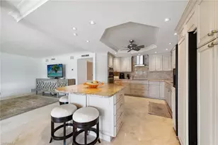 2310 Gulf Shore Blvd N, Naples, FL 34103 - Photo 8