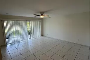 3627 SE 9th Pl, Cape Coral, FL 33904 - Photo 4