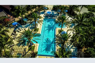 24 Golf Cottage Dr, Naples, FL 34105 - Photo 4