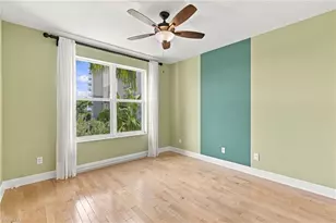 430 Cove Tower Dr, Naples, FL 34110 - Photo 20