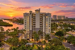 430 Cove Tower Dr, Naples, FL 34110 - Photo 38