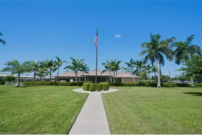 561 Charlemagne Blvd, Naples, FL 34112 - Photo 38