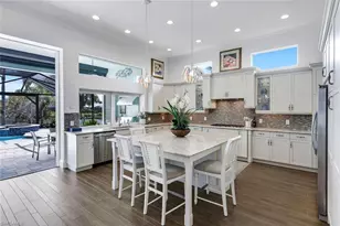 6460 Pembroke Wy, Naples, FL 34113 - Photo 10
