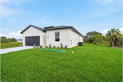 3065 Adcock Dr, Labelle, FL 33935 - Photo 2