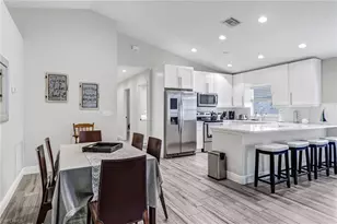 851 102nd Ave N, Naples, FL 34108 - Photo 4