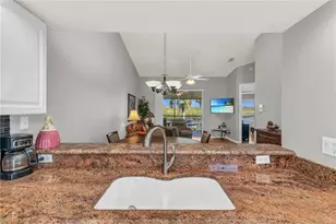 162 Newport Dr, Naples, FL 34114 - Photo 6