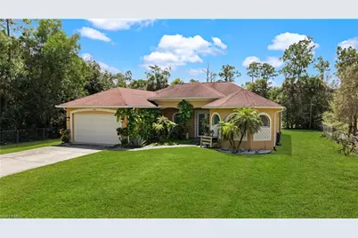 2990 2nd Ave SE, Naples, FL 34117 - Photo 2