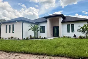 4238 28th Ave SE, Naples, FL 34117 - Photo 2