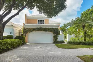 7025 Rue De Marquis, Naples, FL 34108 - Photo 32