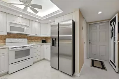 26000 Hickory Blvd #204, Bonita Springs, FL 34134 - Photo 4