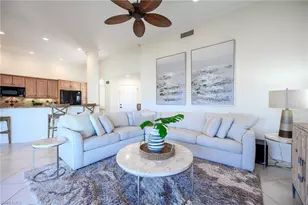 613 Beachwalk Cir, Naples, FL 34108 - Photo 4