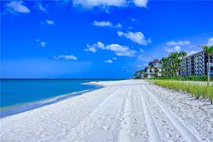 613 Beachwalk Cir, Naples, FL 34108 - Photo 24