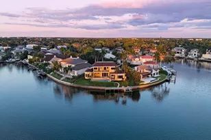 303 Cuddy Ct, Naples, FL 34103 - Photo 2