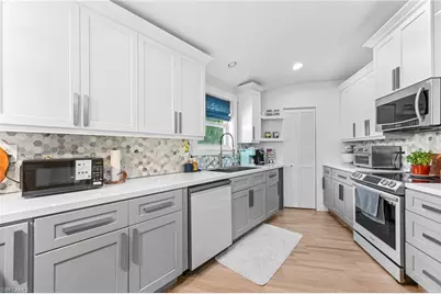 9792 Tonya Ct, Bonita Springs, FL 34135 - Photo 12