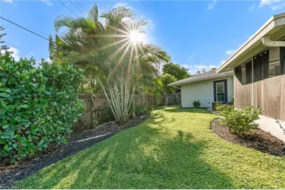 9792 Tonya Ct, Bonita Springs, FL 34135 - Photo 38