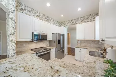 917 Vistana Cir #6, Naples, FL 34119 - Photo 12