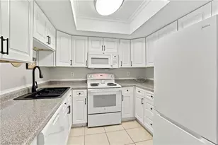 13366 Fox Chapel Ct, Fort Myers, FL 33919 - Photo 8