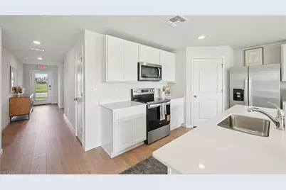 843 Casper Yost St E, Lehigh Acres, FL 33974 - Photo 8