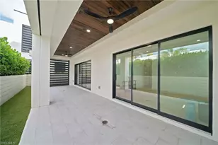82 9th St S, Naples, FL 34102 - Photo 26
