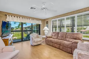 525 Seaview Ct, Marco Island, FL 34145 - Photo 4