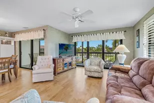 525 Seaview Ct, Marco Island, FL 34145 - Photo 2