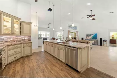 28910 Winthrop Cir, Bonita Springs, FL 34134 - Photo 8