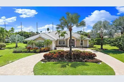 28910 Winthrop Cir, Bonita Springs, FL 34134 - Photo 2