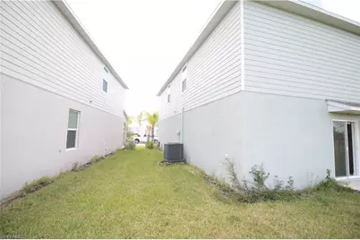 19619 Fairhill Ct, Lehigh Acres, FL 33974 - Photo 12