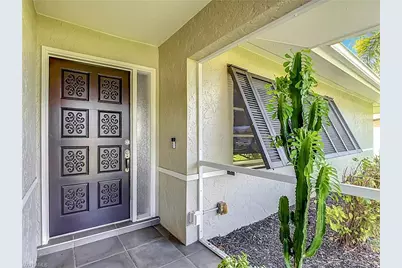 928 SW 52nd St, Cape Coral, FL 33914 - Photo 2