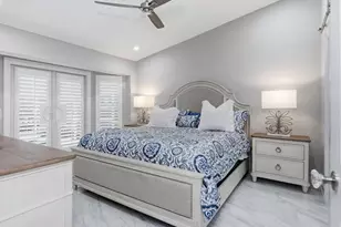 798 Wiggins Bay Dr, Naples, FL 34110 - Photo 20