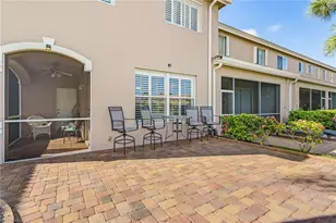 2425 Laurentina Ln, Cape Coral, FL 33909 - Photo 24