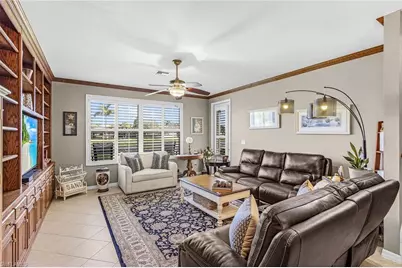 2425 Laurentina Ln, Cape Coral, FL 33909 - Photo 10