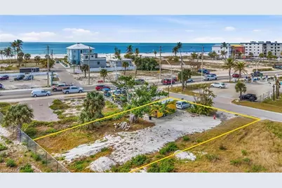 110 Mango St, Fort Myers Beach, FL 33931 - Photo 2