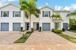 15377 Wildflower Cir, Naples, FL 34119 - Photo 4