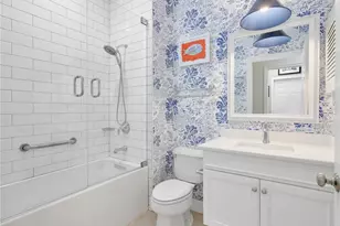 882 Carrick Bend Cir, Naples, FL 34110 - Photo 32