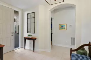 882 Carrick Bend Cir, Naples, FL 34110 - Photo 8