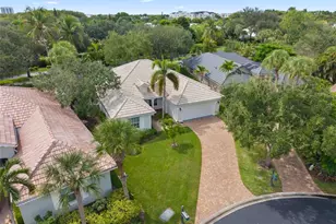 1511 Whispering Oaks Cir, Naples, FL 34110 - Photo 32