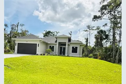836 Chapman Ave S, Lehigh Acres, FL 33974 - Photo 4
