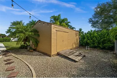3007 SW 26th Ct, Cape Coral, FL 33914 - Photo 44