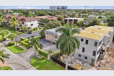 1195 Clam Ct #203, Naples, FL 34102 - Photo 2